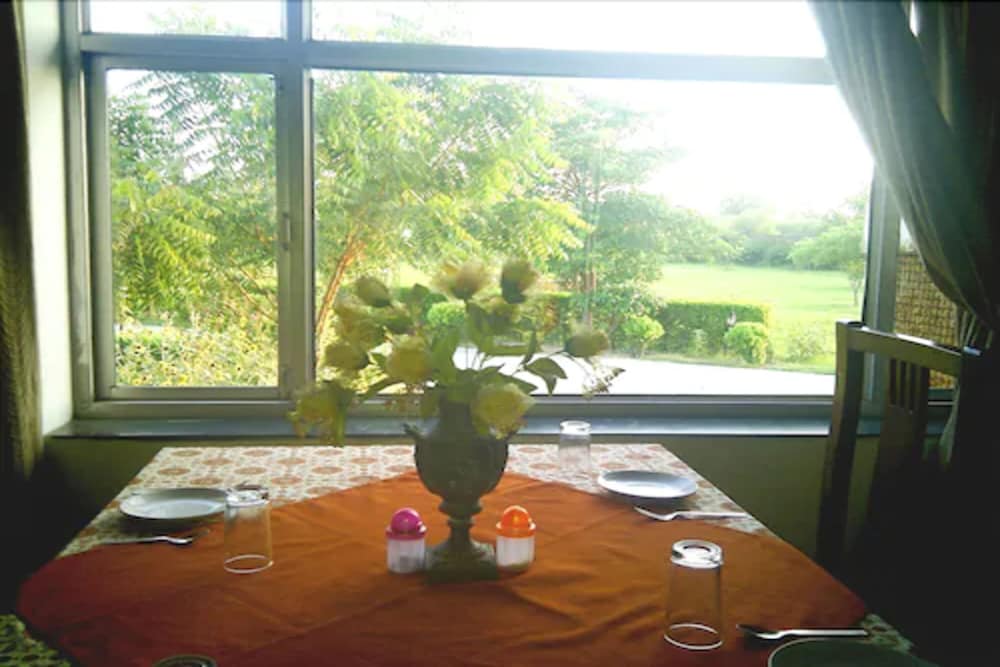 Фото The New Swaraj Resort