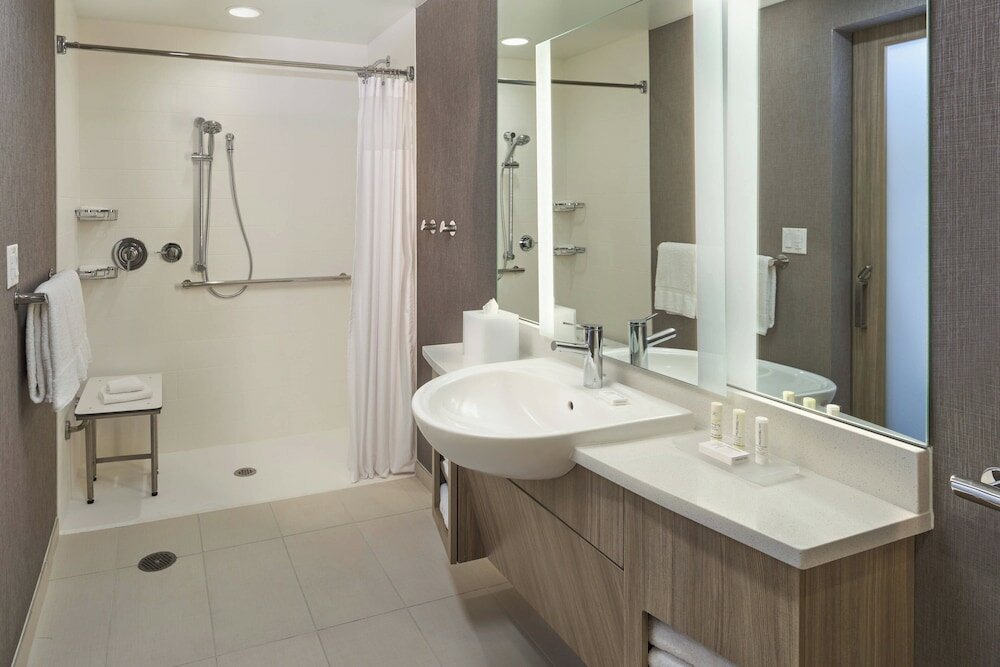 Фото SpringHill Suites by Marriott Orlando Lake Nona
