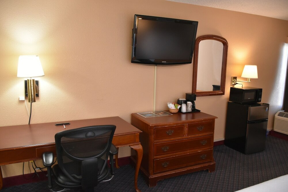 Фото Ontario Airport Inn