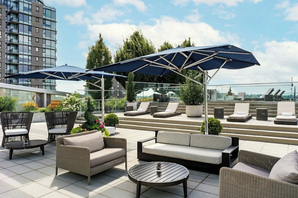 Фото The Douglas Autograph Collection