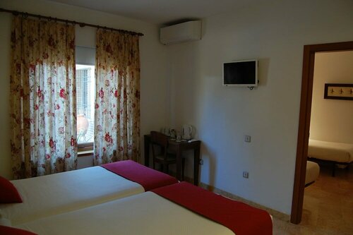 Внешний вид отеля Hotel Riad Arruzafa в Кордове, фото 3