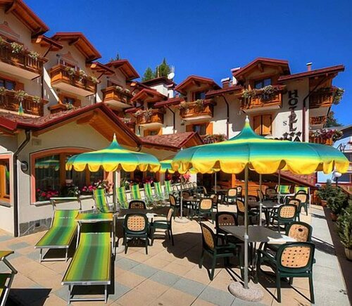Внешний вид отеля Hotel Madonna delle Nevi в Димаро-Фольгариде, фото 2