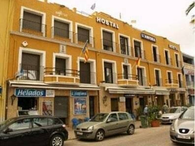 Гостиница Hostal L'Anfora в Дении