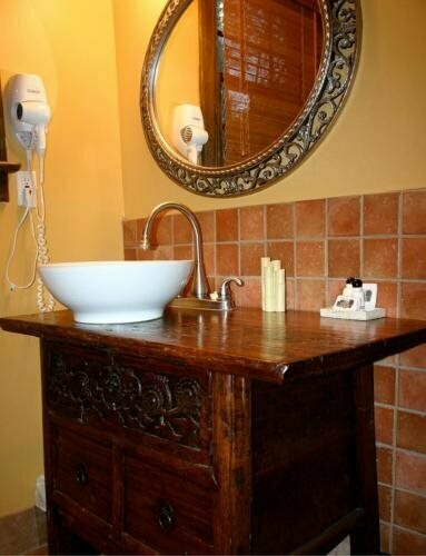 Гостиница Flowertown Bed & Breakfast в Саммервилле