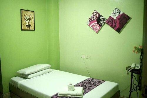 Гостиница Jade Hotel And Restaurant в Олонгапо