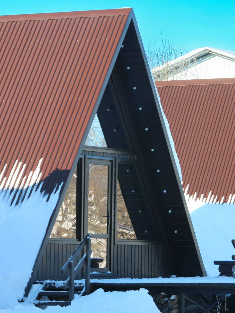 Фото Дом у пруда