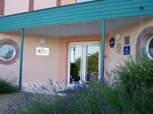 Гостиница Brit Hotel Du Perche в Ножан-ле-Ротру