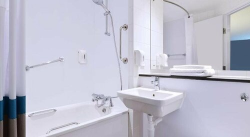 Гостиница Travelodge Galway в Голуэй