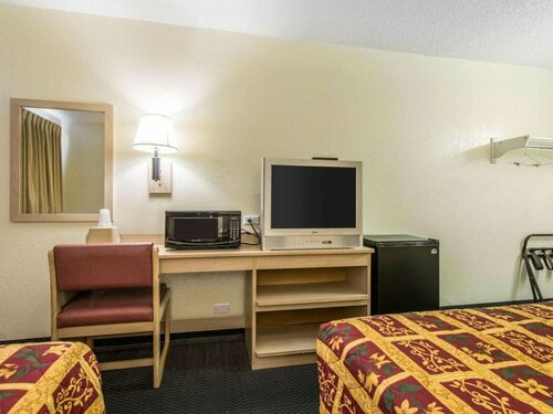 Гостиница Rodeway Inn Pueblo Co в Пуэбло