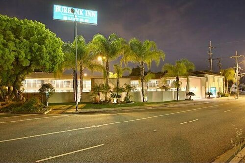 Гостиница Burbank Inn and Suites в Бербанке