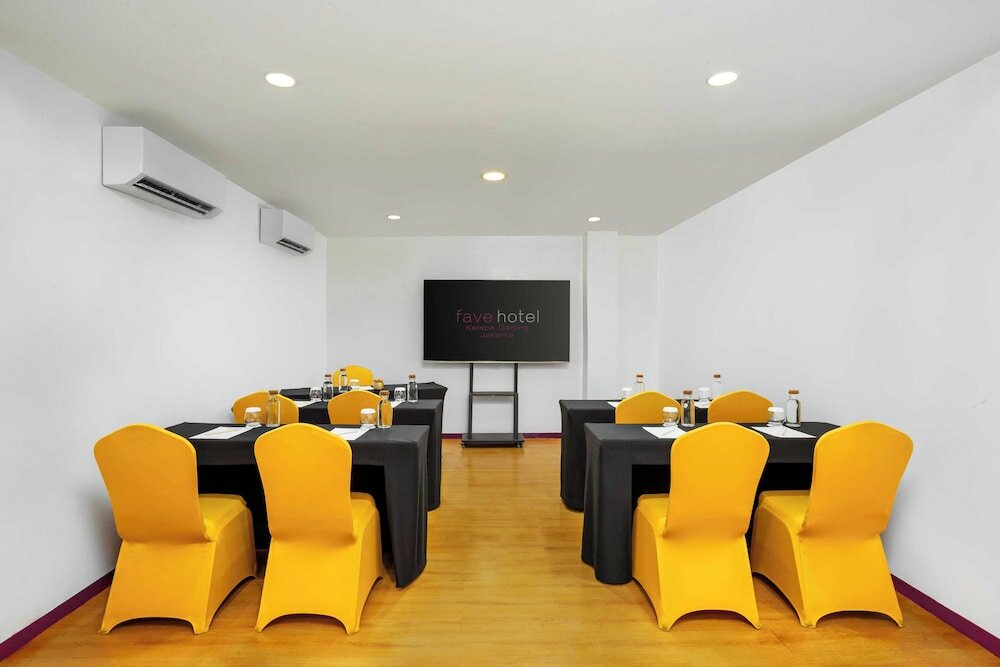 Фото Favehotel Kelapa Gading