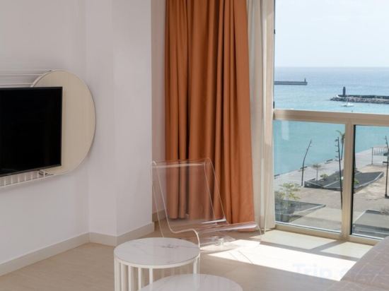 Фото Plus Fariones Habitat