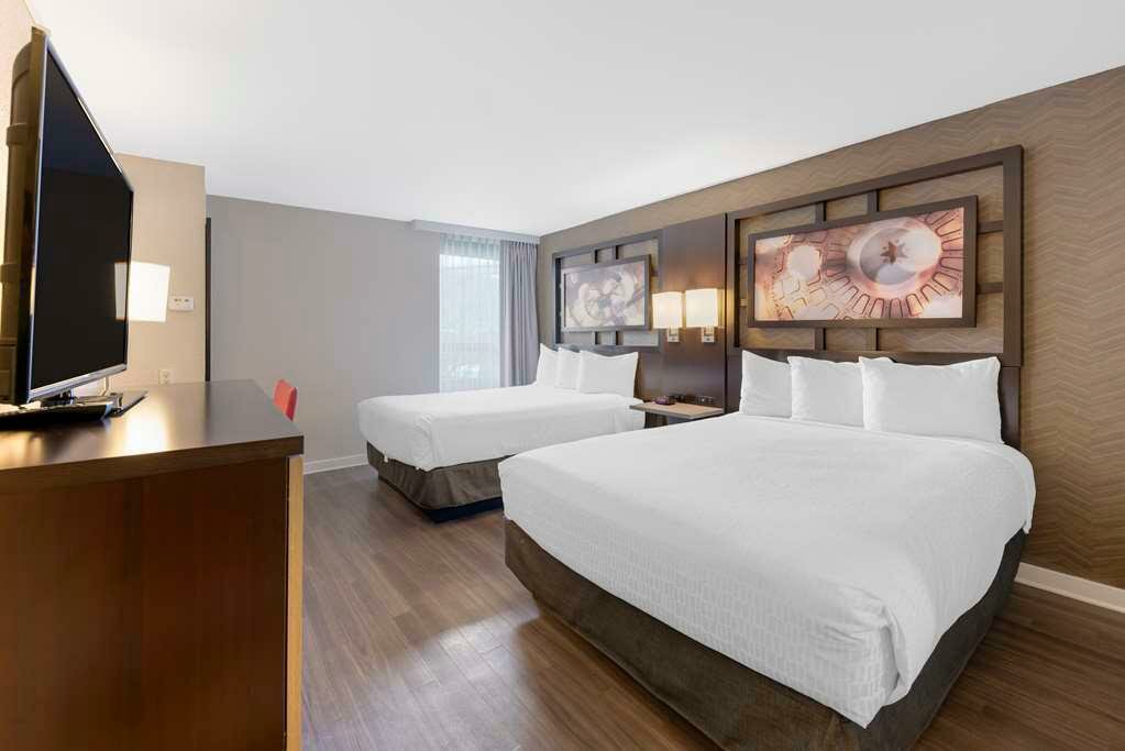 Фото Best Western Plus Austin Central