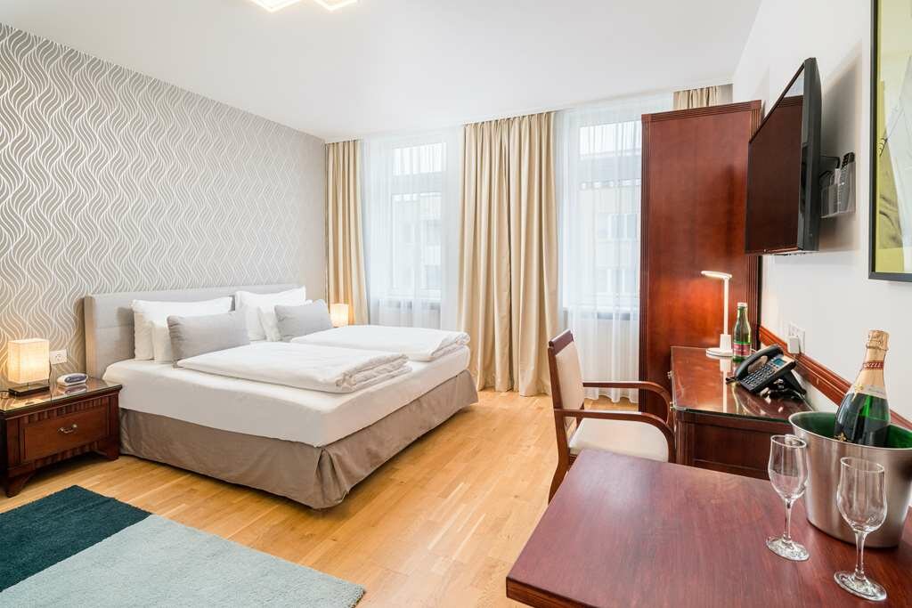 Фото Best Western Plus Celebrity Suites