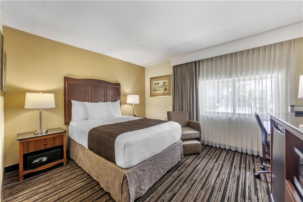 Фото Best Western Plus North Miami/Bal Harbour