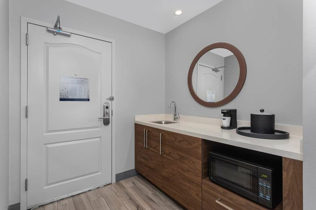 Фото Hampton Inn & Suites Lincoln - Northeast I-80