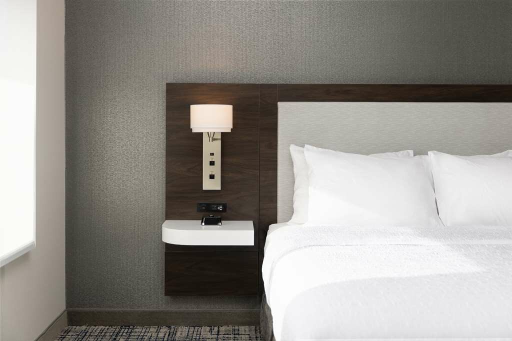 Фото Hampton Inn & Suites Manteca