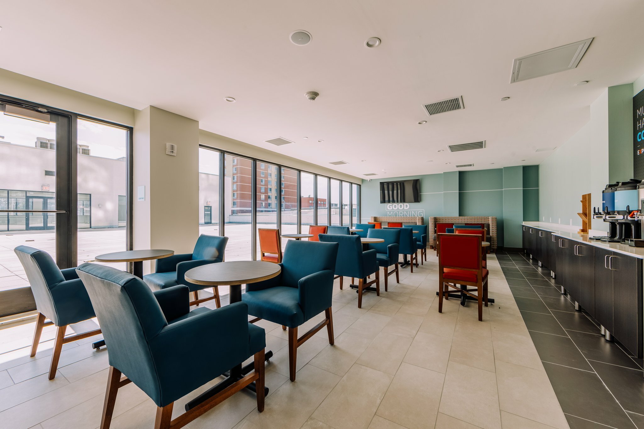 Фото Holiday Inn Express Long Island City E New York	