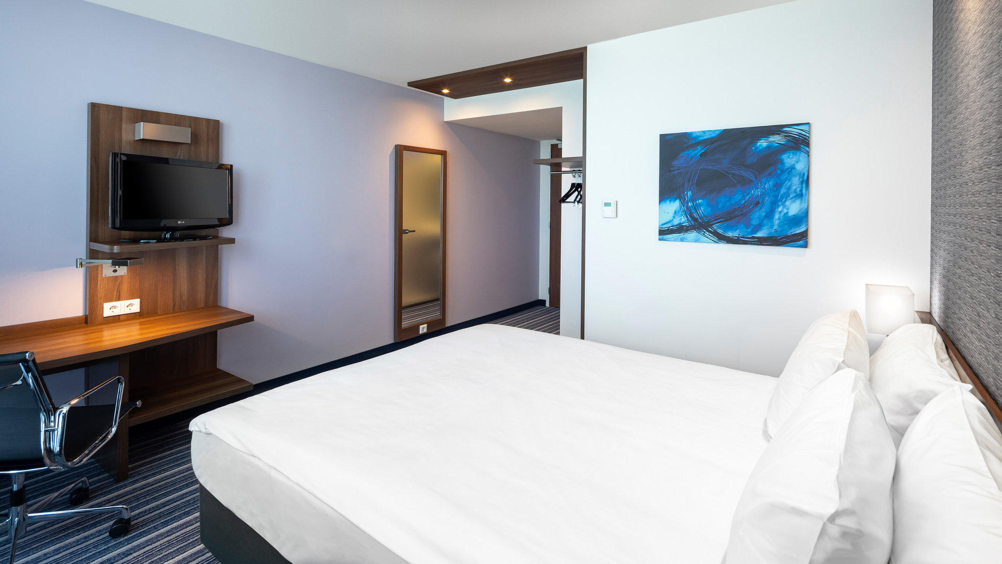 Фото Holiday Inn Express Amsterdam - South, an Ihg Hotel