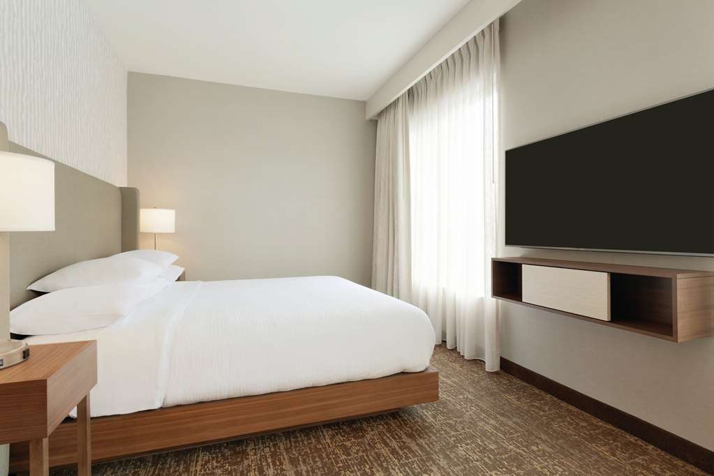 Фото Embassy Suites by Hilton South Jordan Salt Lake City