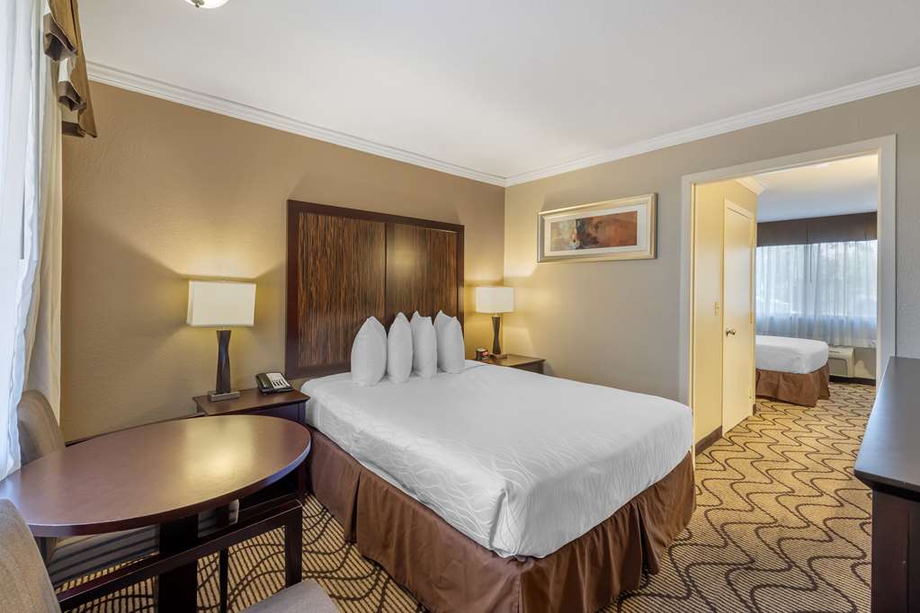 Фото Best Western Plus Orchid Hotel & Suites