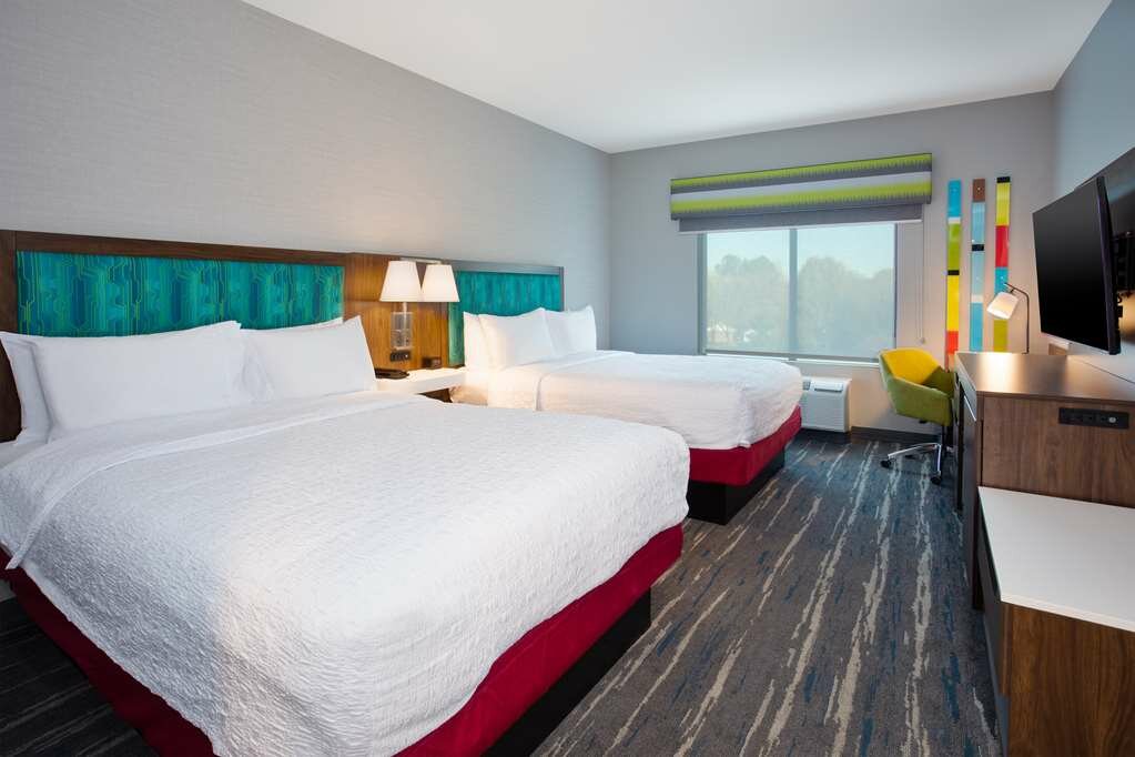 Фото Hampton Inn by Hilton Paris