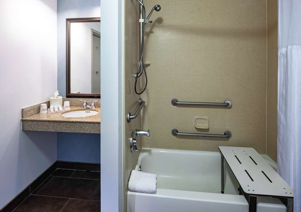 Фото Hilton Garden Inn Omaha Downtown/Old Market Area