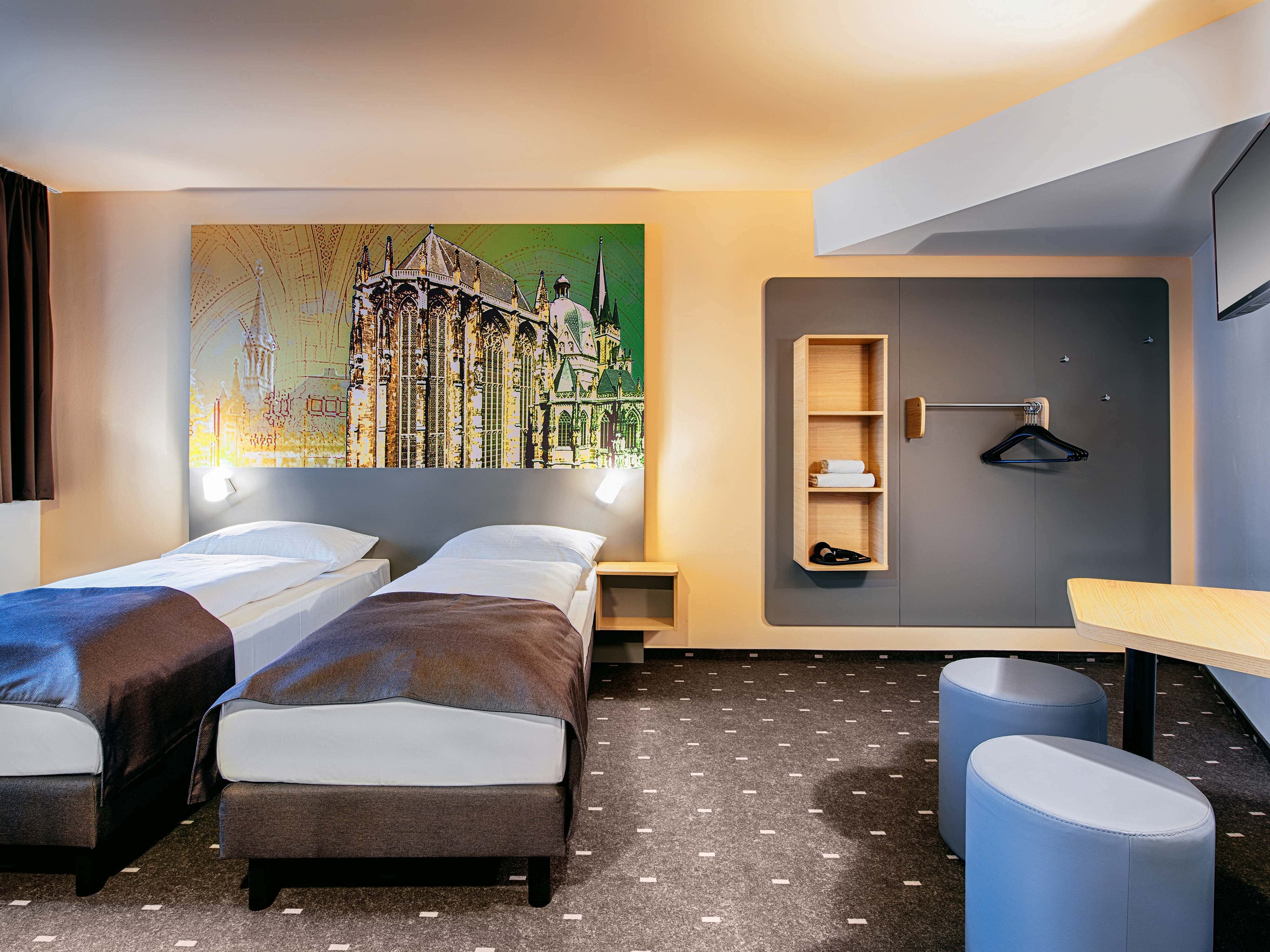 Фото B&b Hotel Aachen-City