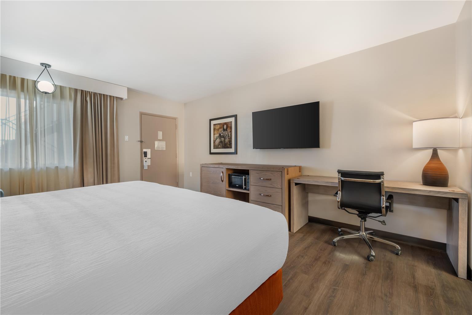 Фото Best Western Plus King's Inn & Suites