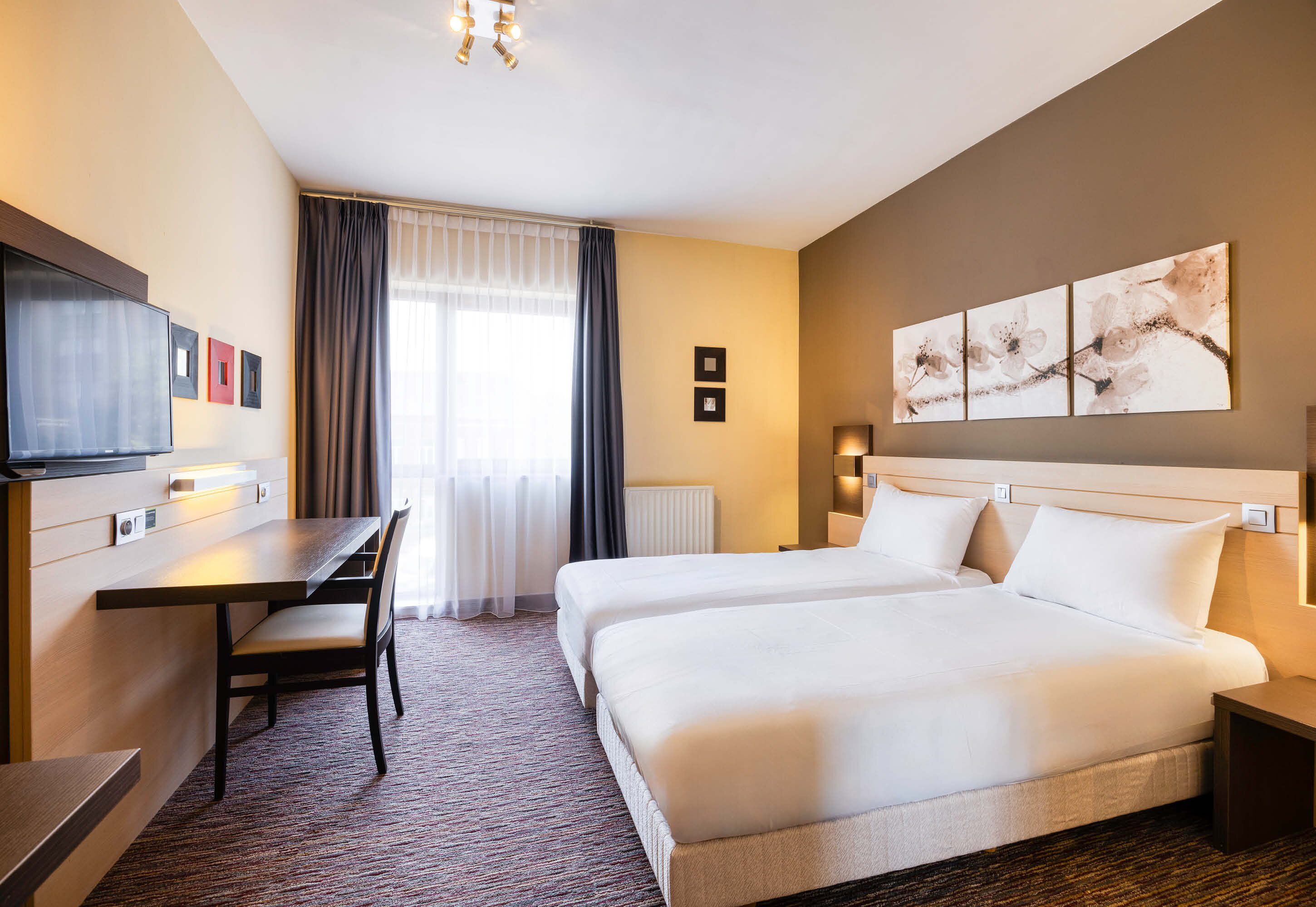 Фото B&b Hotel Mons Centre