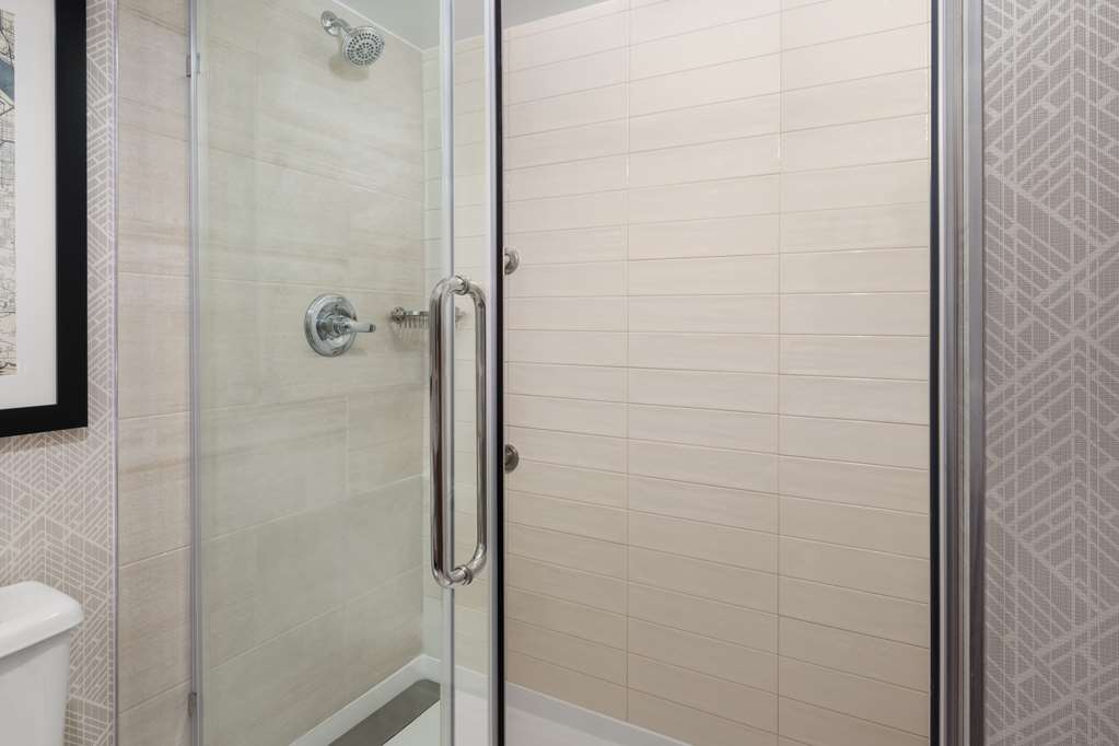 Фото Embassy Suites by Hilton Portland Airport