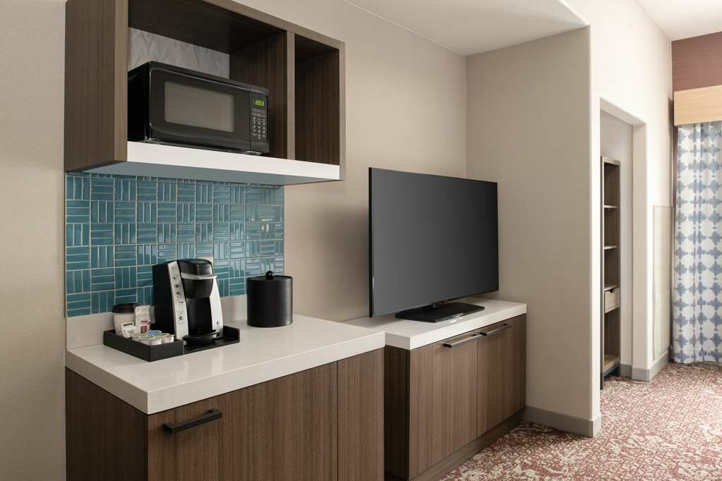 Фото Hilton Garden Inn Fontana
