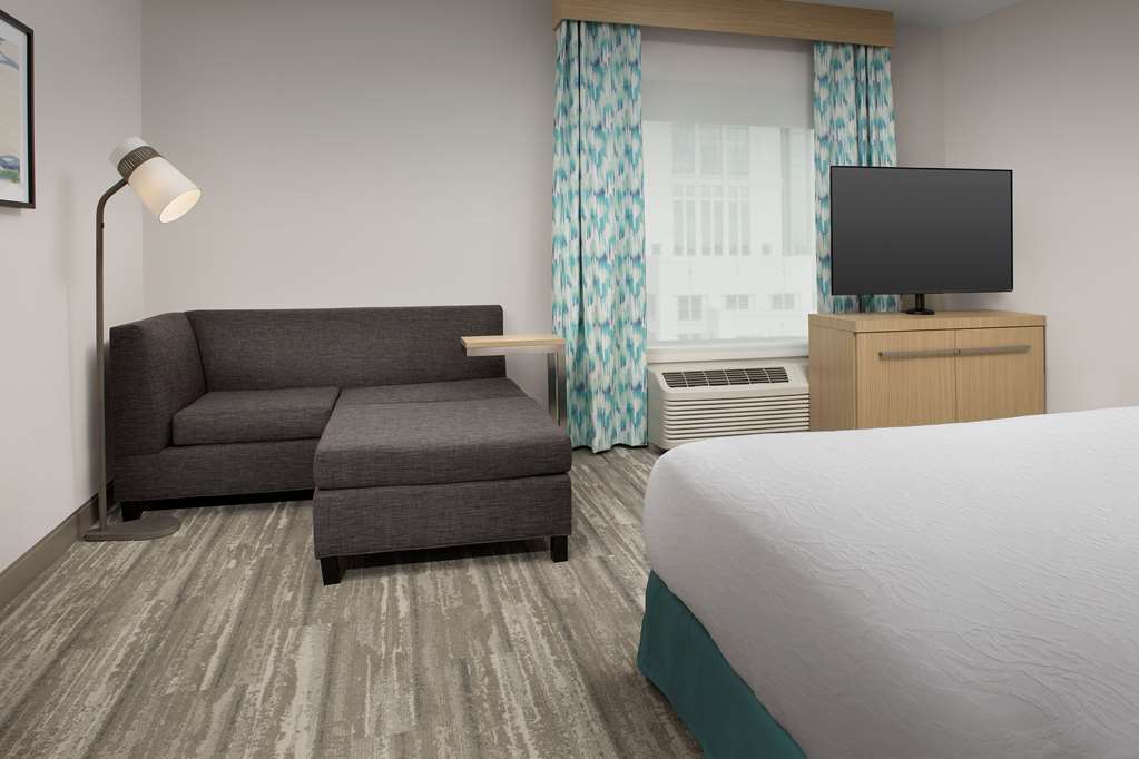 Фото Hilton Garden Inn Orlando Downtown