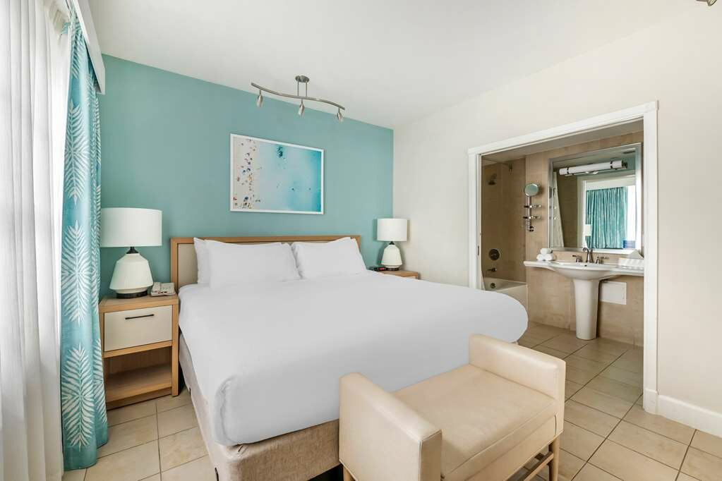 Фото Hilton Vacation Club Crescent on South Beach Miami