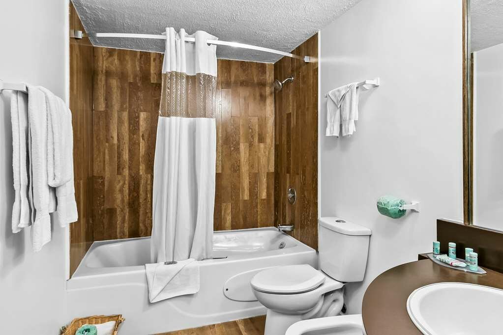 Фото Best Western Downtown Sudbury Centreville