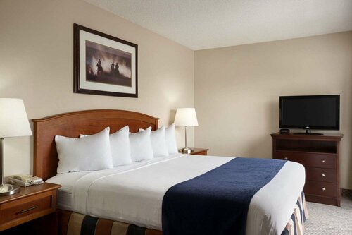 Гостиница Ramada Plaza Riverside в Штате Вайоминг