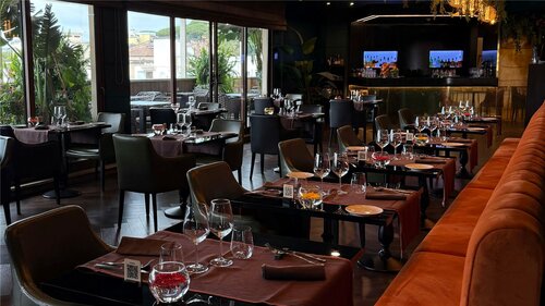 Гостиница Radisson Blu Ghr Hotel, Rome в Риме