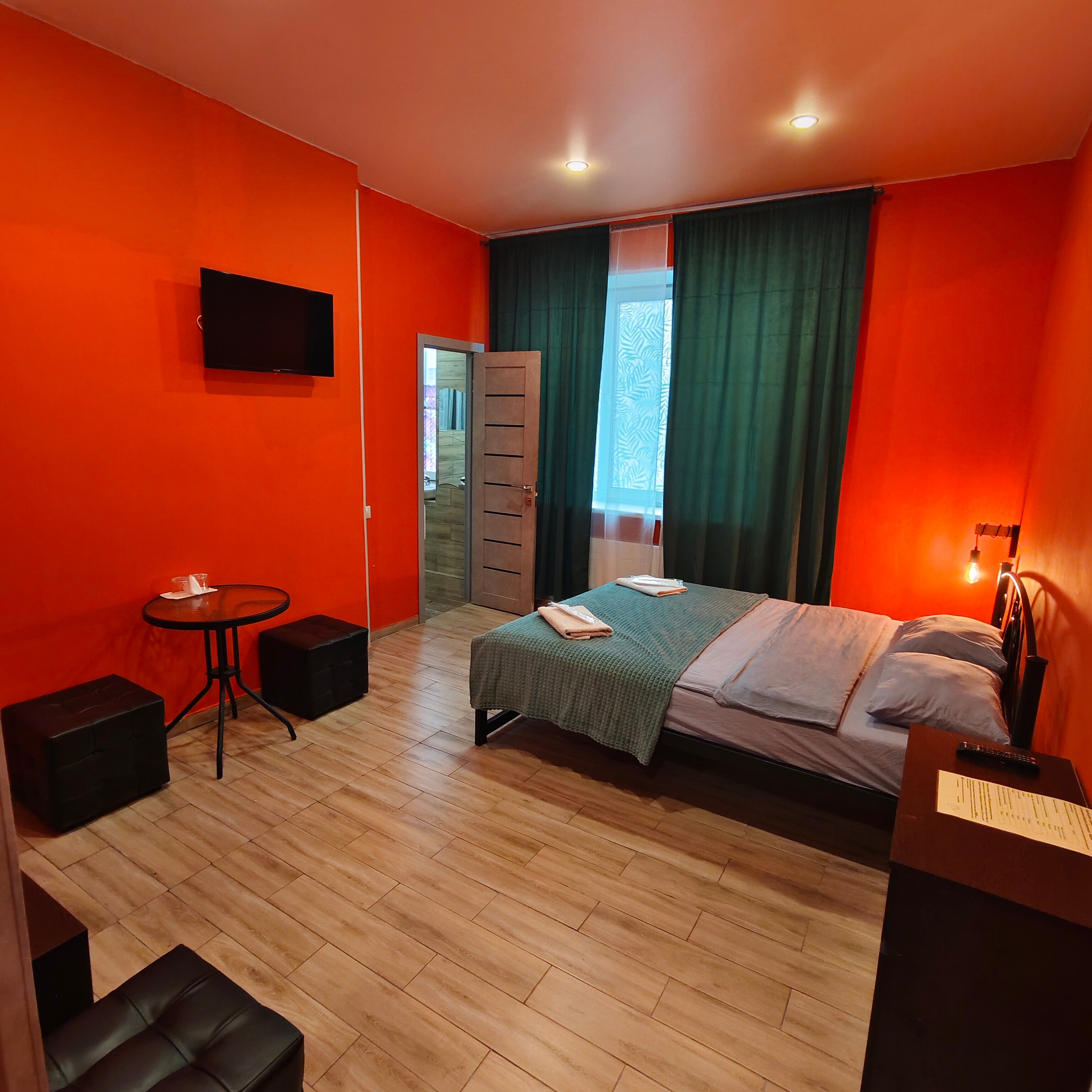 Фото отеля 2