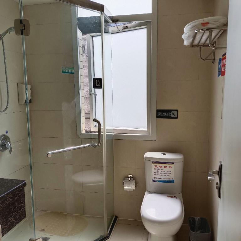 Фото 7Days Inn Chain Hotel Chongqing Wanzhou Gaosuntang Chongbai