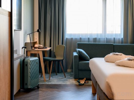 Фото Novotel Zurich City West