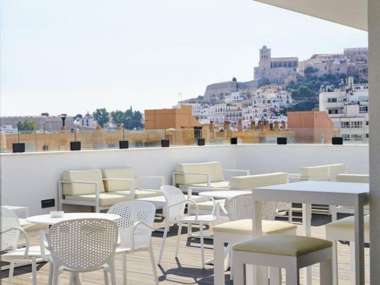 Фото El Puerto Ibiza Hotel & SPA