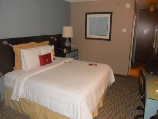 Фото Crowne Plaza Chicago West Loop, an Ihg Hotel