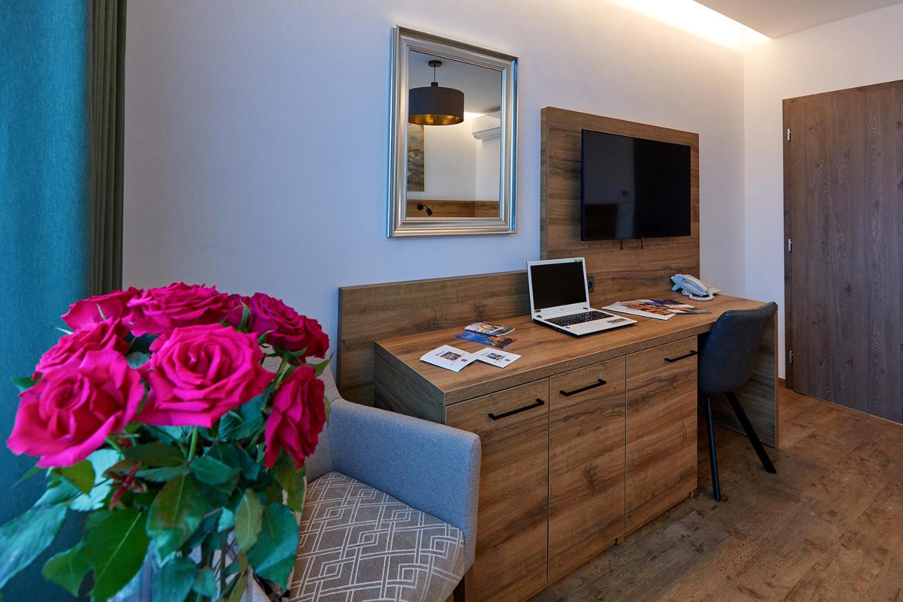 Фото Hotel Flora