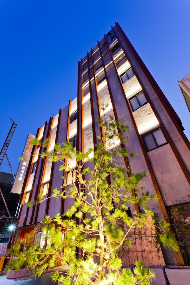 Фото отеля 1