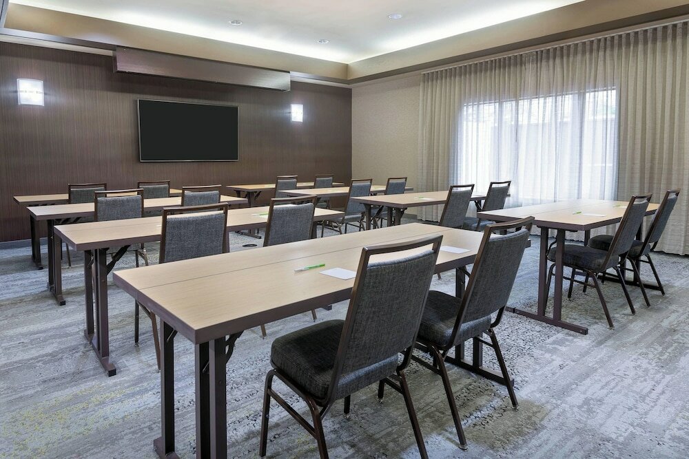 Фото Courtyard by Marriott Tampa Downtown