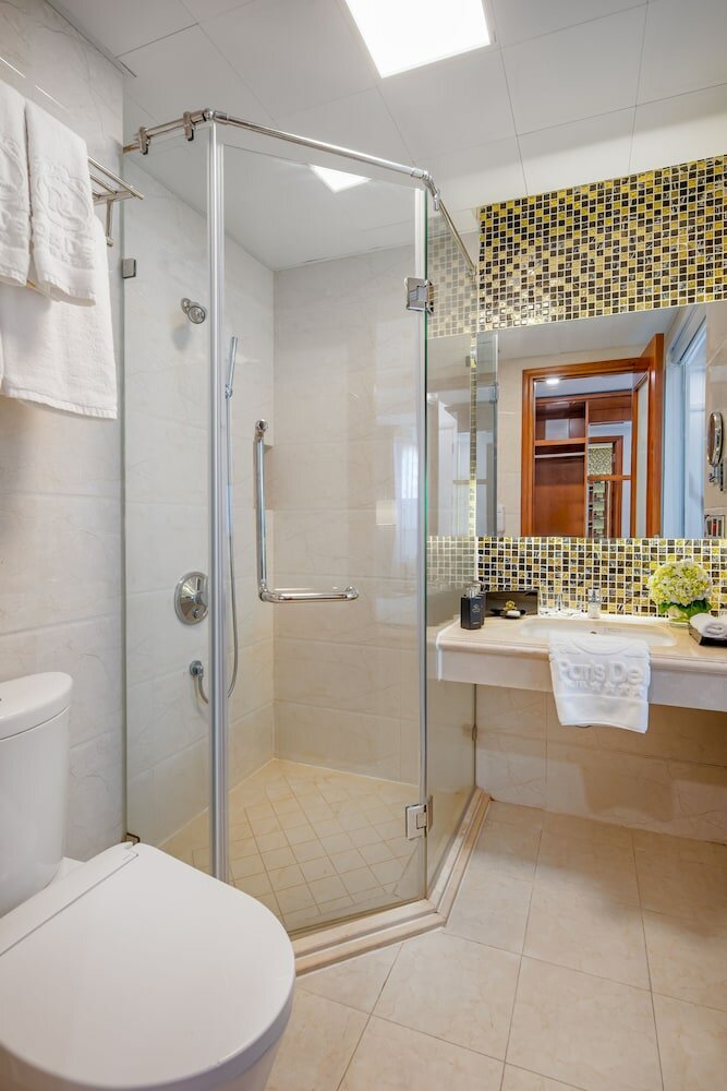 Фото Paris Deli Danang Beach Hotel