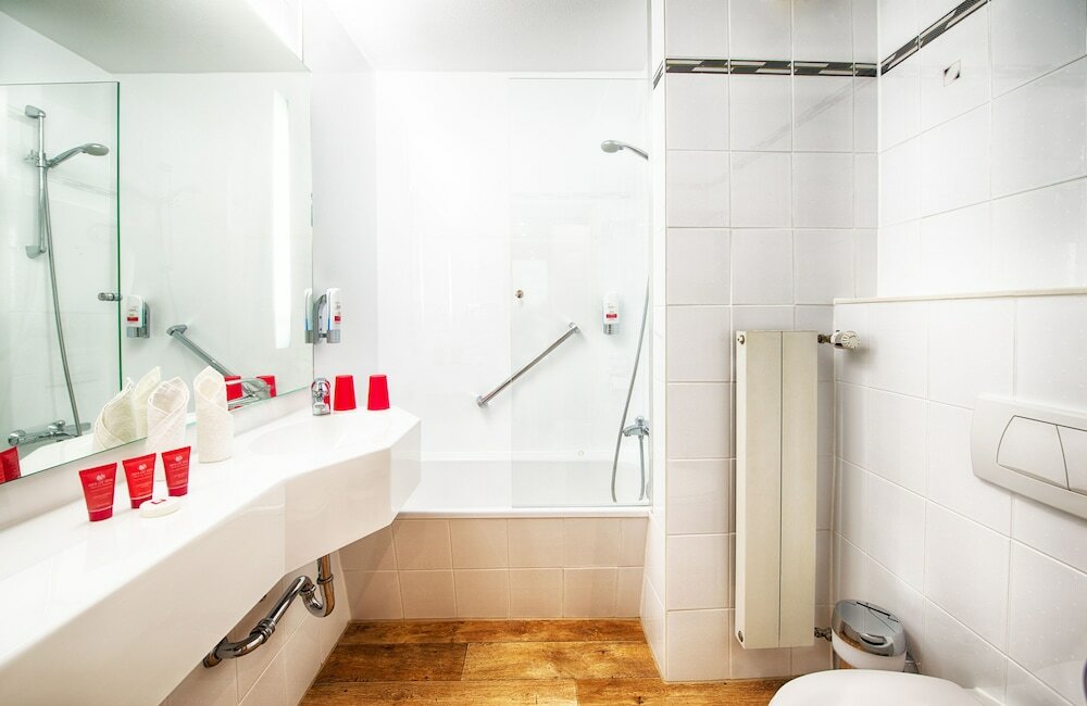 Фото Leonardo Hotel Munich Arabellapark