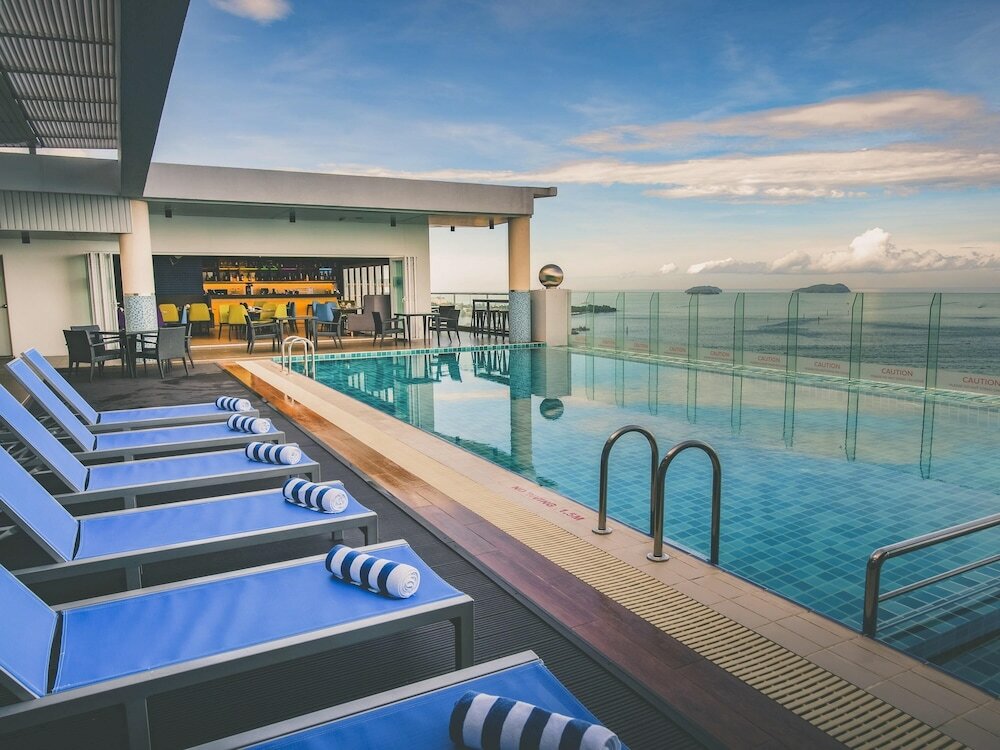 Фото Mercure Kota Kinabalu City Centre