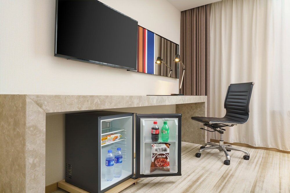 Фото Holiday Inn Express Shenyang Tawan