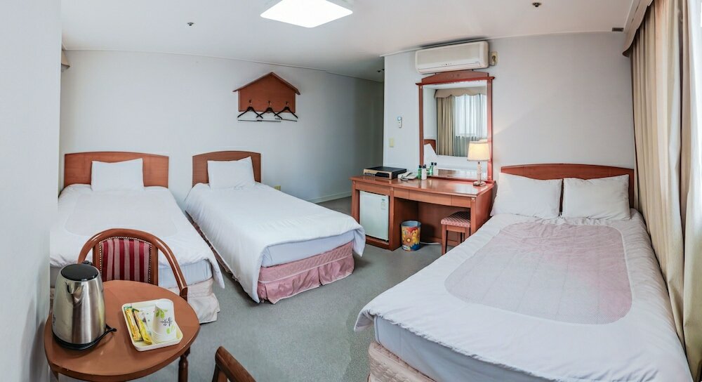 Фото Busan Central Hotel